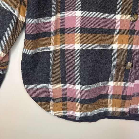 American Eagle women's size medium M plaid flannel button pink gray shacket top - Picture 8 of 13